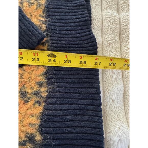 Men's Navy and Gold Patterned Sweater - Picture 10 of 13